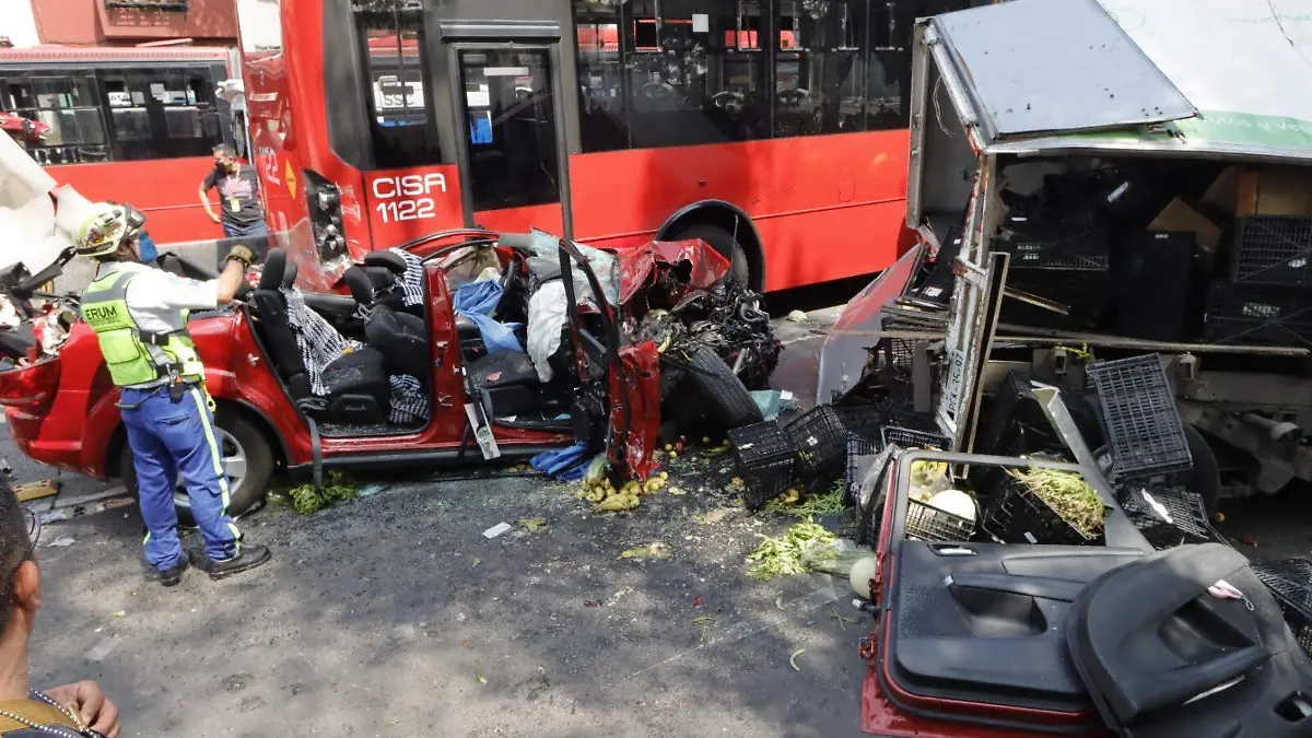 ACCIDENTES DEL METROBUS. ARCHIVO DAVID DEOLARTE LA PRENSA (3)